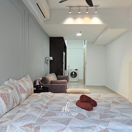 The Luxe Klcc View Sky Pool Apartment Kuala Lumpur Bagian luar foto