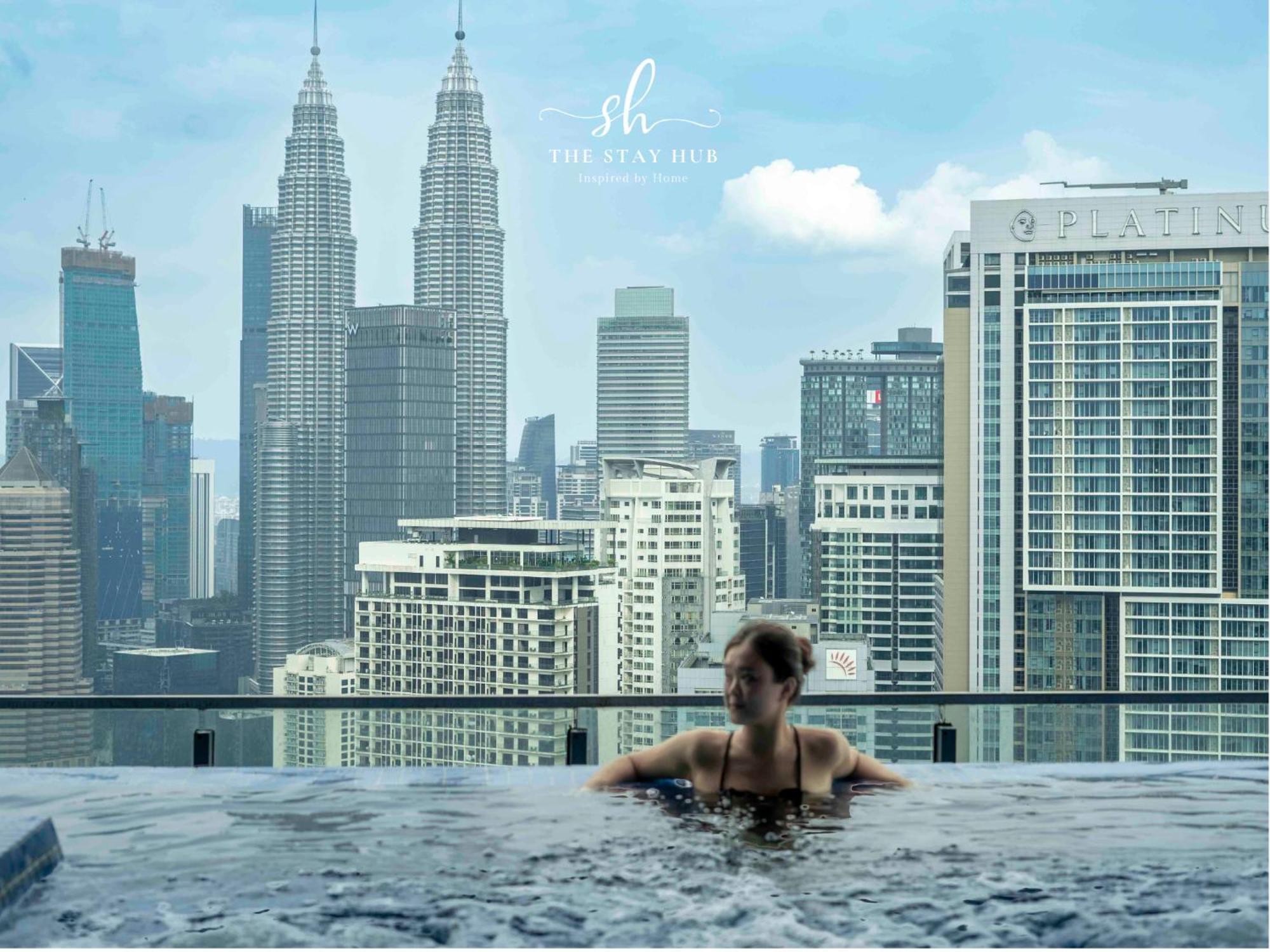 The Luxe Klcc View Sky Pool Apartment Kuala Lumpur Bagian luar foto