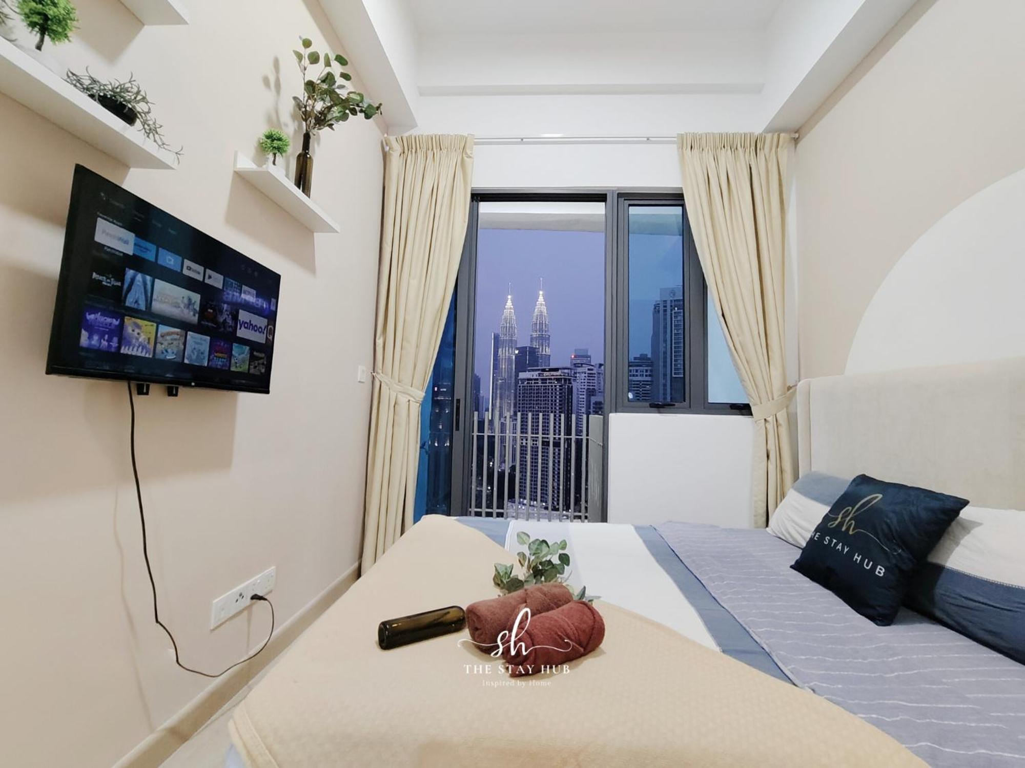 The Luxe Klcc View Sky Pool Apartment Kuala Lumpur Bagian luar foto